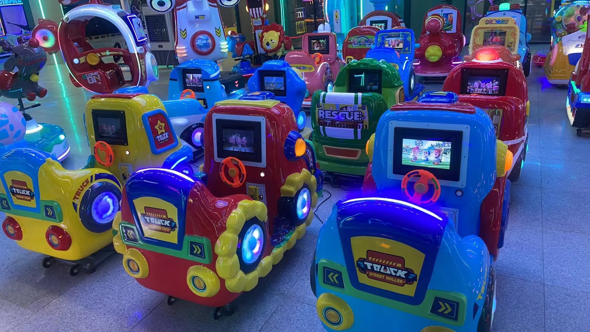 Mini Train Scooter Aircraft Co – Coin Operated Kiddie Ride recenzja i cena